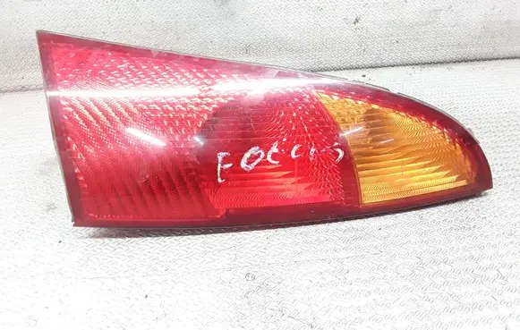 Ford Focus Rear/tail lights XS4113404AD