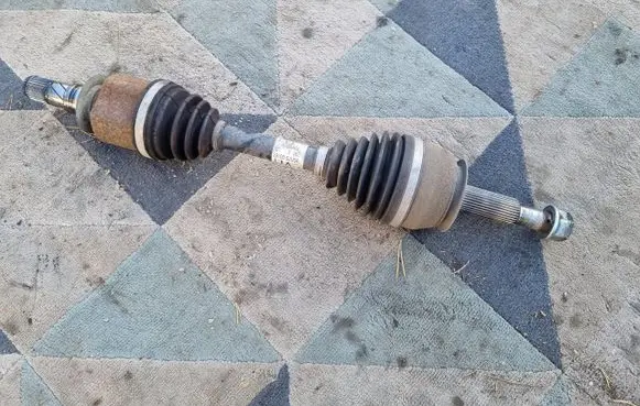 Nissan Navara D23 Front driveshaft 391005JU0A