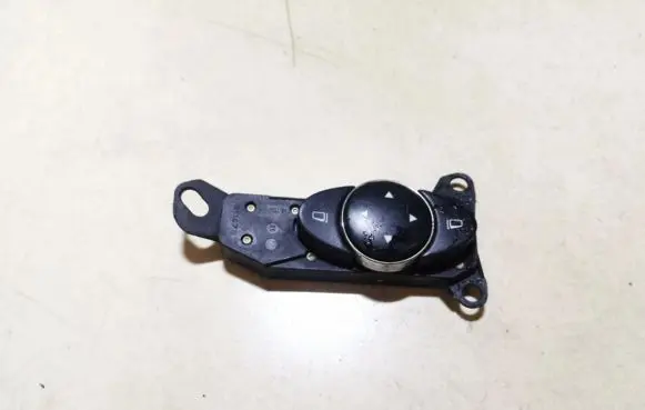 Mercedes-Benz E W211 Wing mirror switch 2118215779