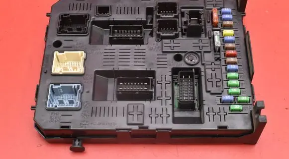 Peugeot 308 Fuse box set 966405918002
