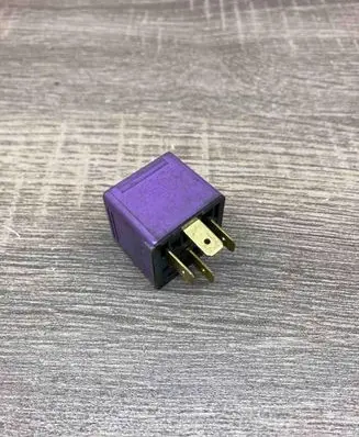 Opel Corsa B Other relay 90464759