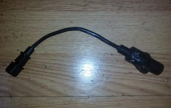 Hyundai Matrix Crankshaft position sensor 3918022600