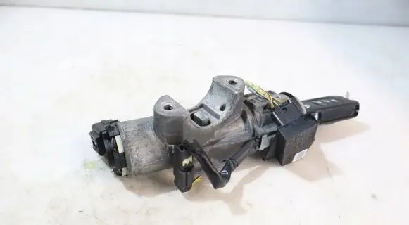 Toyota Avensis T250 Ignition lock