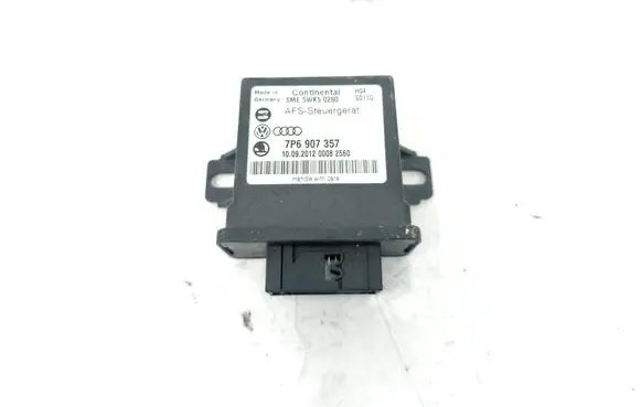 Volkswagen Touareg II Light module LCM 7P6907357 5WK50280