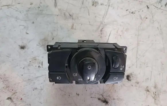 BMW 5 E60 E61 Light switch 6953733
