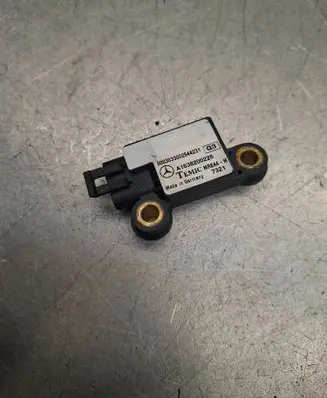 Mercedes-Benz ML W163 Airbag deployment crash/impact sensor A1638200226 000303002544231