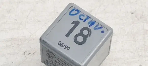 Skoda Octavia Mk1 (1U) Other relay 191937503