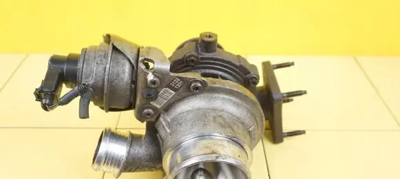 Volvo V60 Turbo 31331331 D5204T7