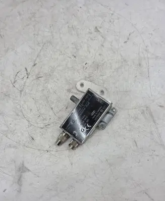 Audi A8 S8 D2 4D Antenna control unit 4001000 0145108 4B5035585
