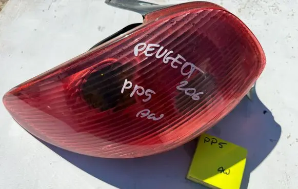 Peugeot 206 Rear/tail lights 