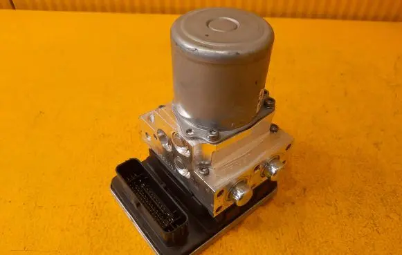 Mercedes-Benz EQC ABS Pump A2939001301