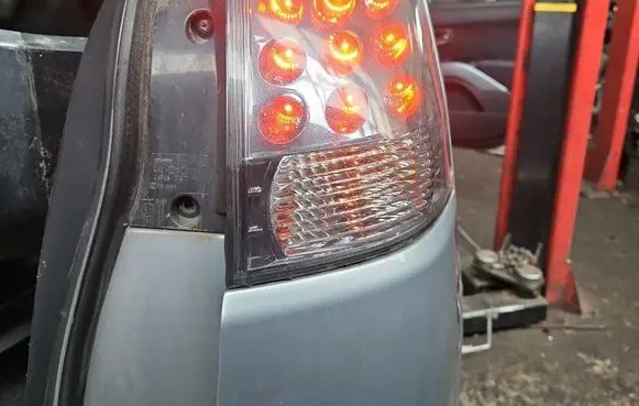Mitsubishi Outlander Rear/tail lights 220-87813 IMPRK1499291