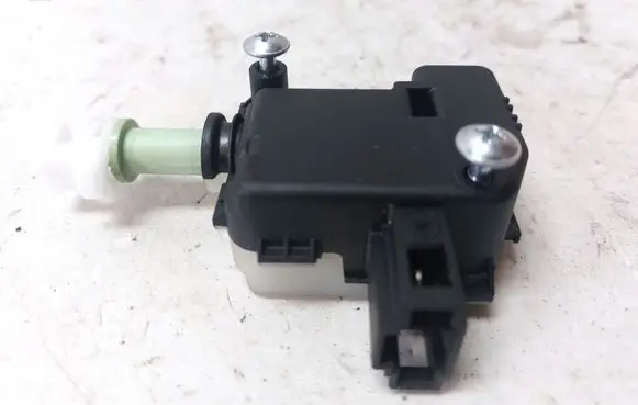 Toyota Avensis T270 Fuel tank cap lock 7703005030