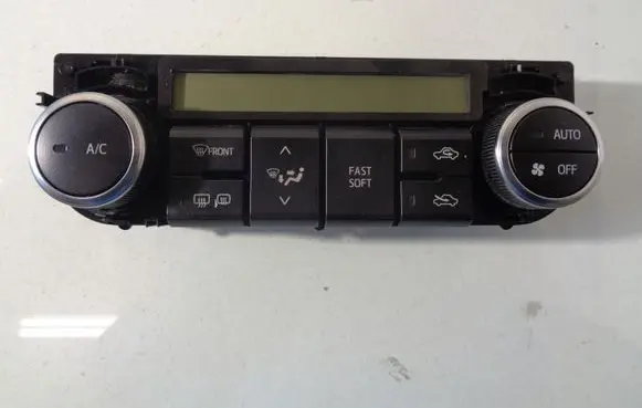 Toyota Auris E180 Climate control unit 5590002470
