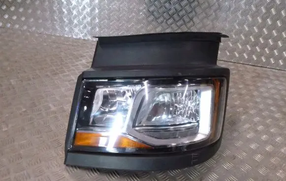 Volkswagen Golf SportWagen Headlights/headlamps set 2655840