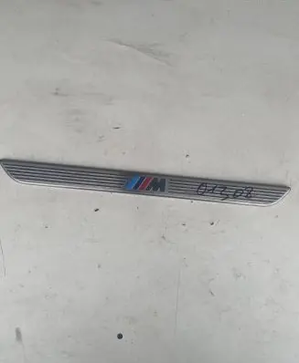 BMW X5 E70 Side skirt front trim 7172341 7205263