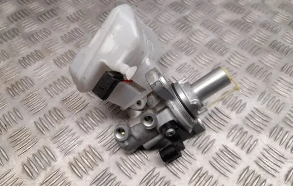Audi Q5 SQ5 Master brake cylinder