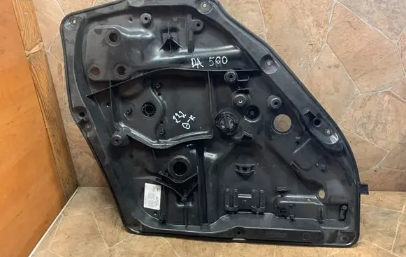 Mercedes-Benz S C217 Rear door window regulator with motor A2220041699