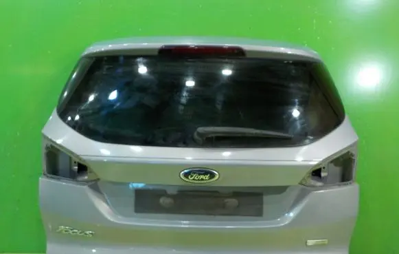 Ford Focus Tailgate/trunk/boot lid 18AB13