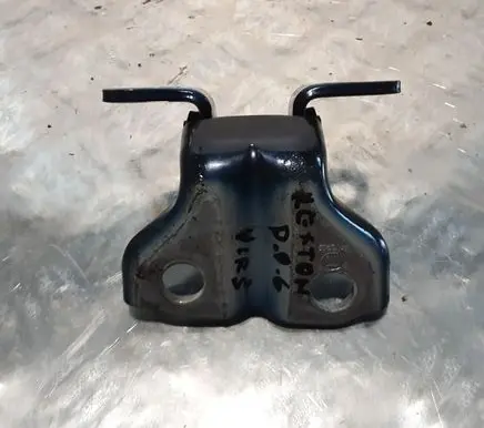 SsangYong Rexton Rear door upper hinge
