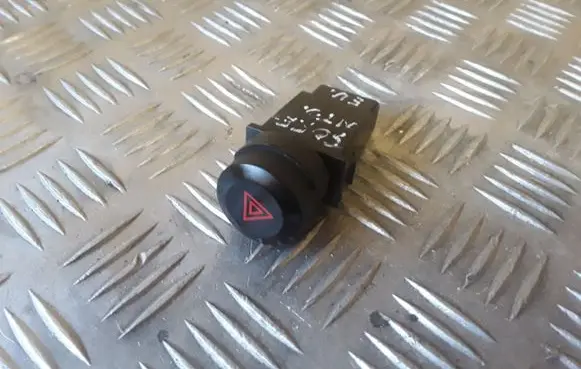 KIA Sorento Hazard light switch 937303E000 864W0140