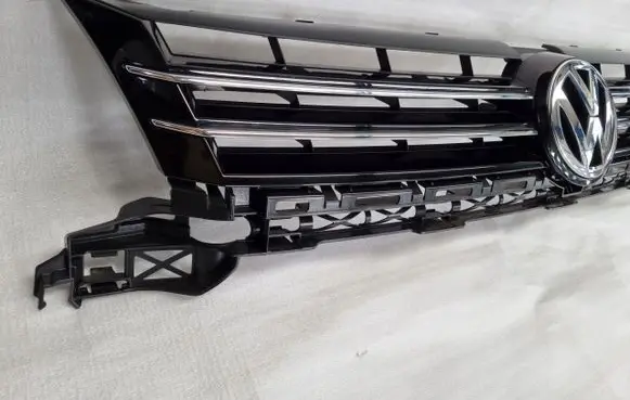Volkswagen Caddy Front bumper upper radiator grill 2K5853651