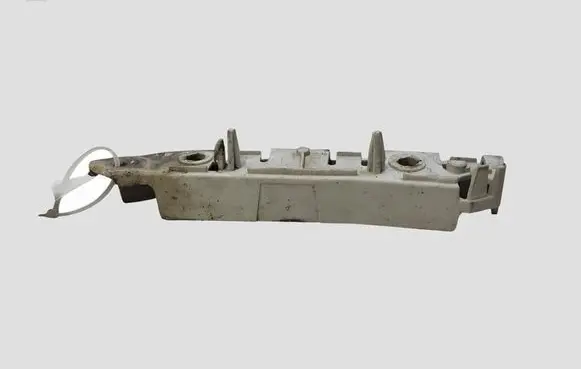 Ford Focus Front bumper mounting bracket BM5117D959