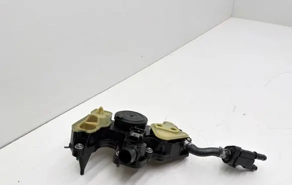 Skoda Octavia Mk4 Oil breather separator 06Q103495B 06Q638A