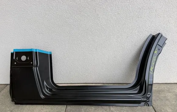 Mercedes-Benz Sprinter W907 W910 (B) Pillar trim (exterior) A9106302400