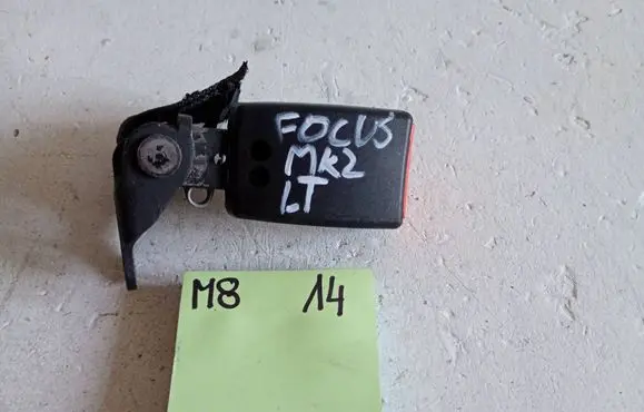 Ford Focus Rear seatbelt buckle