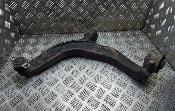 Volkswagen Transporter - Caravelle T5 Front lower control arm/wishbone