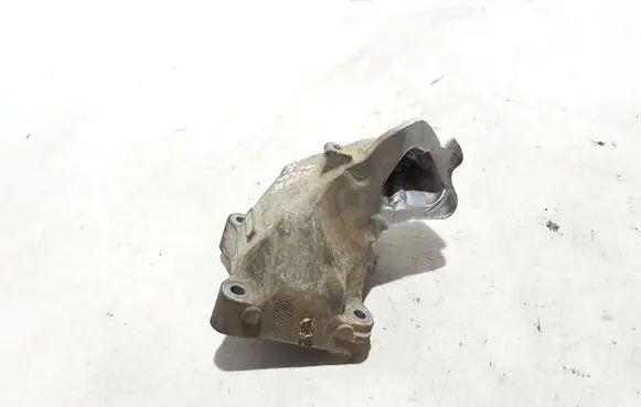 Mercedes-Benz GLS X167 Engine mount bracket A6562230500
