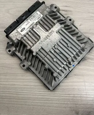 Land Rover Discovery 3 - LR3 Engine control unit/module NNN500560 5WS40061FT