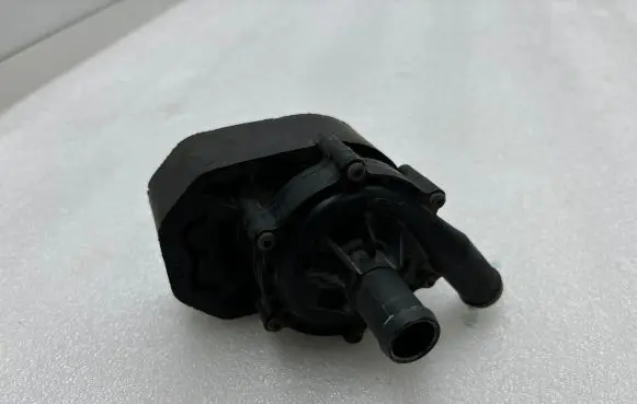 Tesla Model S Electric auxiliary coolant/water pump NR2