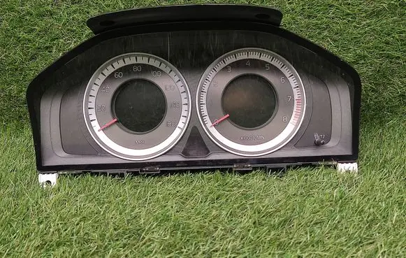 Volvo S60 Speedometer (instrument cluster) 31343326AA 36001837