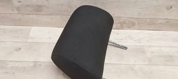 Toyota Avensis T250 Rear seat headrest 