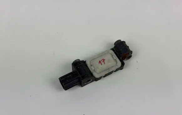 Audi A3 S3 8P Airbag deployment crash/impact sensor 8J0959651