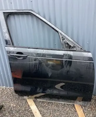 Land Rover Discovery 5 Front door 