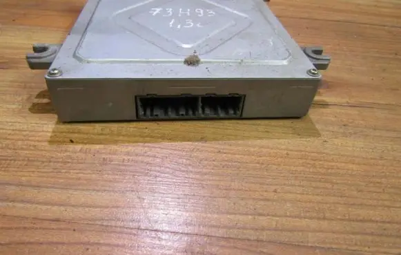 Honda Civic Engine control unit/module 37700P01G01