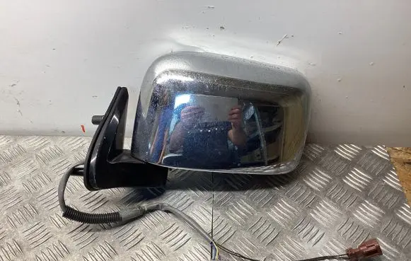 Nissan Navara D40 Front door electric wing mirror 012089