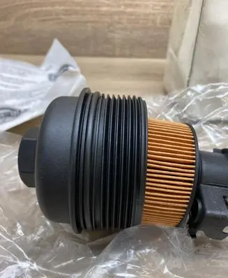 Audi A3 S3 8P Oil filter cover 03C115577A 03C115403E