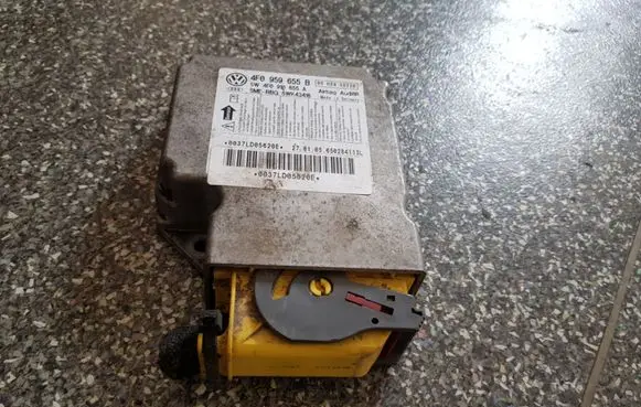 Audi A6 S6 C6 4F Airbag control unit/module 4F0959655B