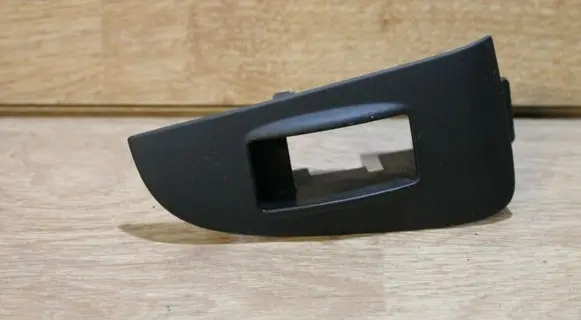 Toyota Avensis T250 Rear door window switch trim 7427105020