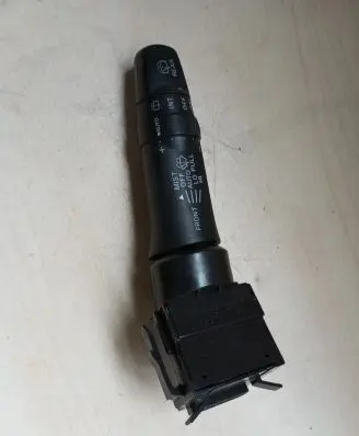 Mitsubishi Outlander Headlight wiper switch E532016
