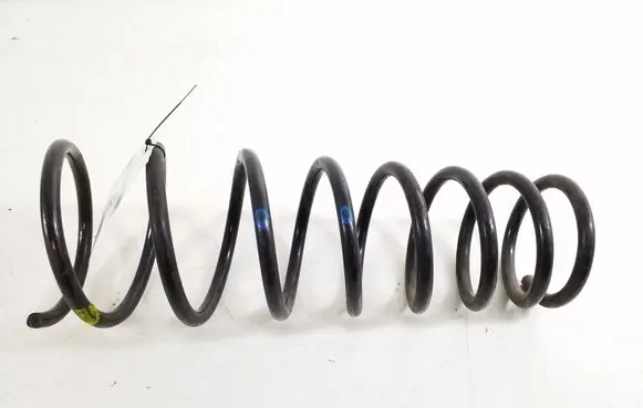 Toyota Avensis T220 Rear coil spring 48231-05260