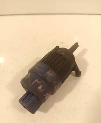 Nissan Navara D40 Windscreen/windshield washer pump 28920eb320