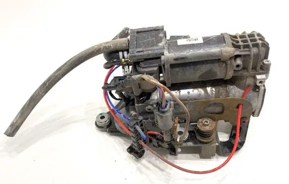 BMW 5 G30 G31 G38 Other under body part 6898429