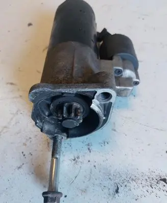 Volkswagen PASSAT B5.5 Starter motor