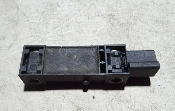 Audi A8 S8 D2 4D Airbag deployment crash/impact sensor 4D0959643C