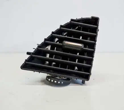 Seat Leon (5F) Dashboard air vent grill cover trim 8436006